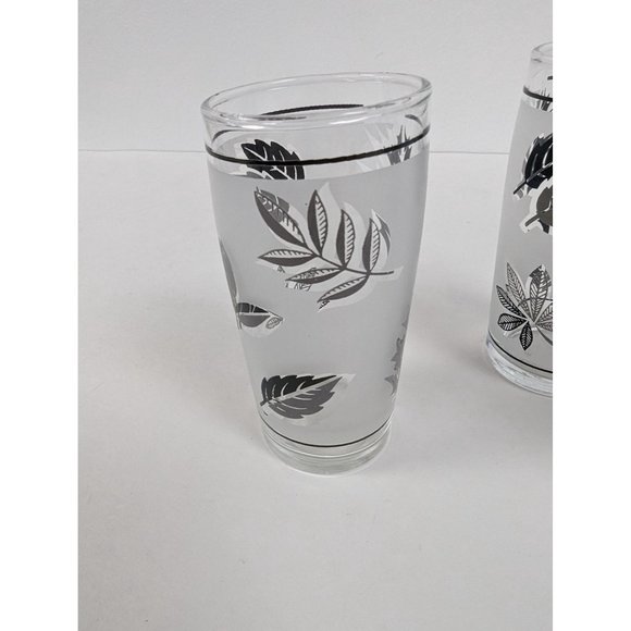 Set of 3 Vintage Libbey Silver Leaf Frosted Glasses 3 7/8" by 1 7/8" - Picture 2 of 8